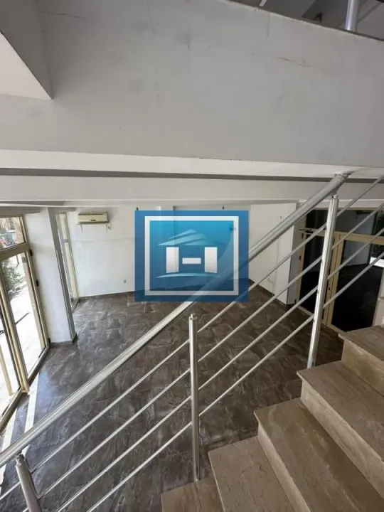 Rent, office space, 85m², Paraćin, Srbija