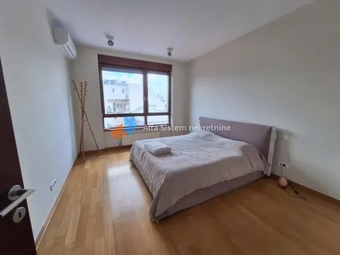 Izdavanje, trosoban stan, 102m², Vračar Hram, Vračar Sve Podlokacije - image 8