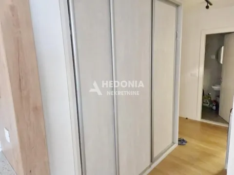 Izdavanje, poslovni prostor, 93m², Novi Beograd Blok 65, Novi Beograd Sve Podlokacije - image 4