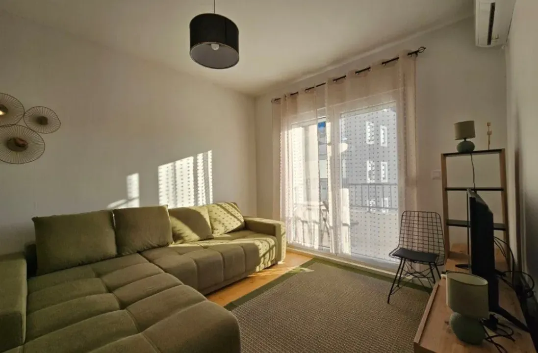 Izdavanje, jednosoban stan, 40m², Cvijetin Brijeg, Podgorica