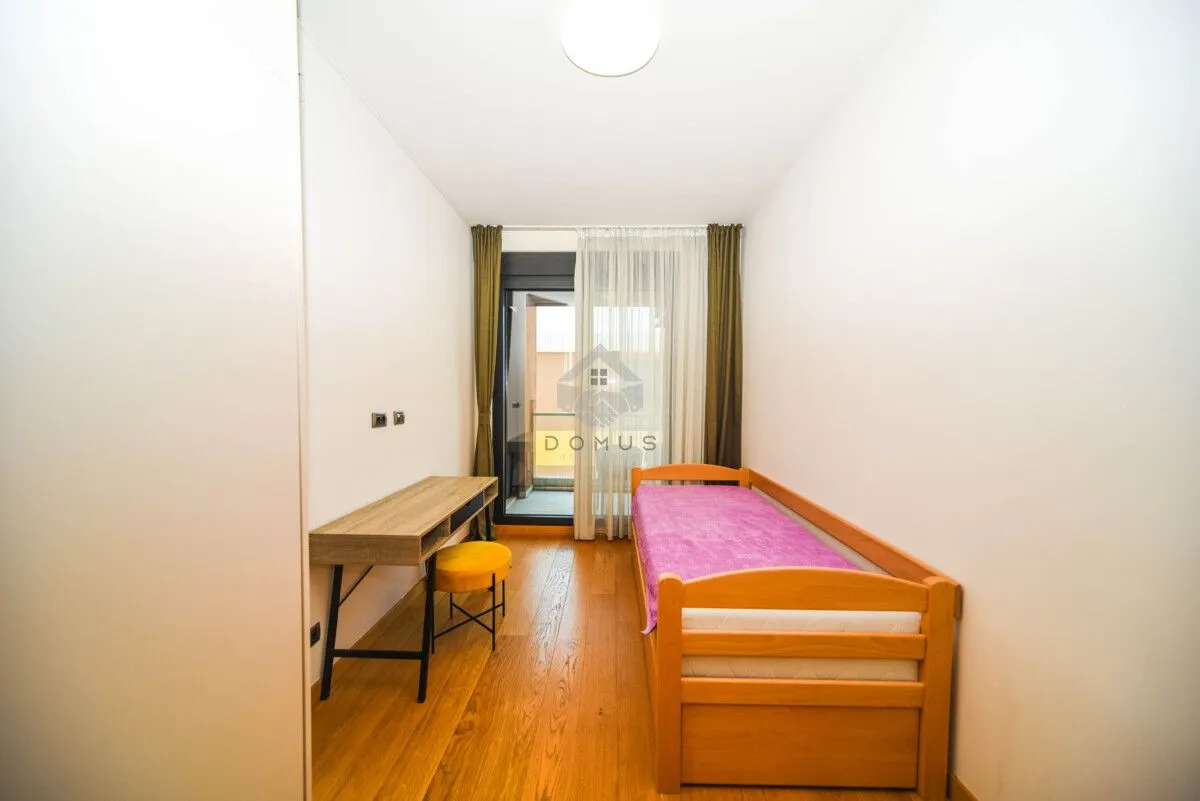Rent, two bedroom apartment, 75m², Podgorica, Crna Gora