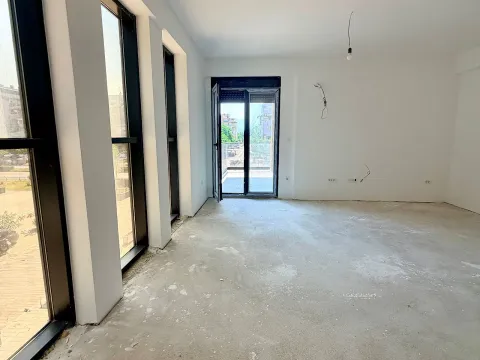 Prodaja, dvosoban stan, 64m², Stari Aerodrom, Podgorica - image 4