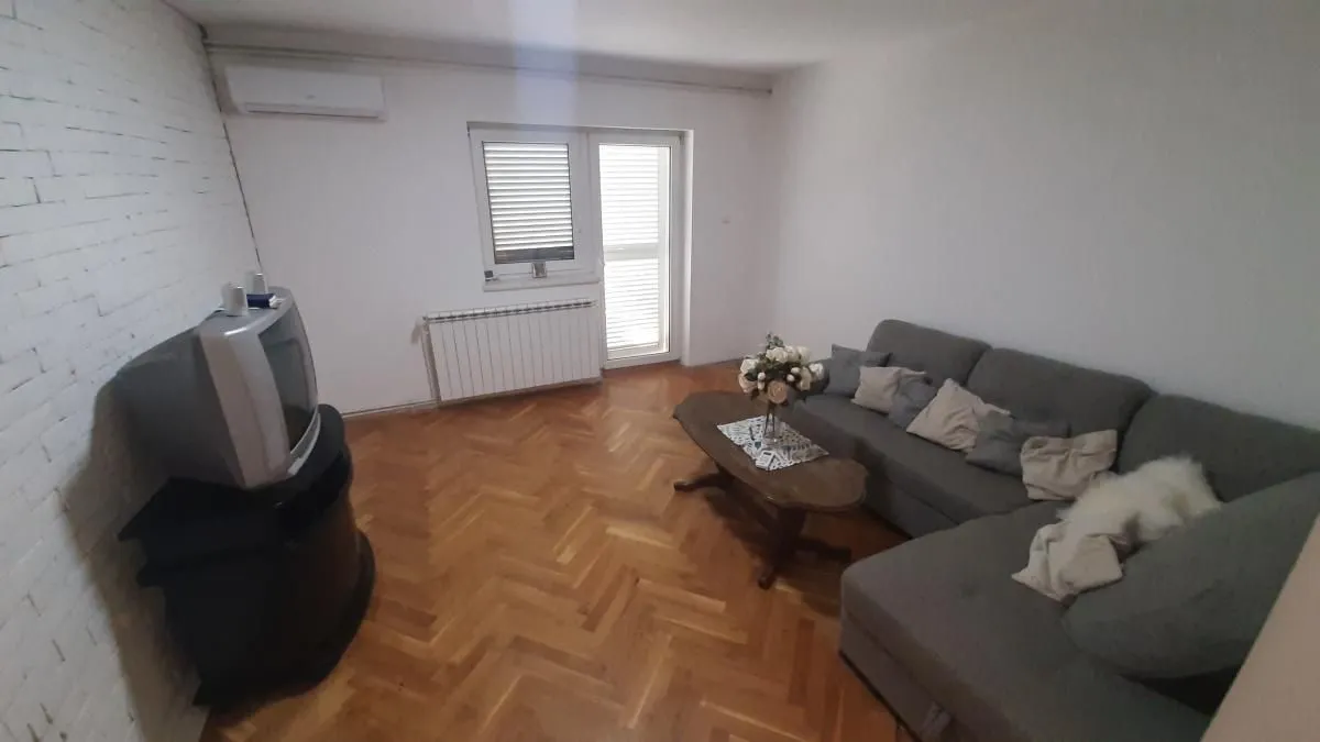 Prodaja, kuća, 200m², Adice, Novi Sad Sve Podlokacije