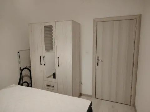 Izdavanje, jednosoban stan, 45m², Šušanj, Bar - image 3