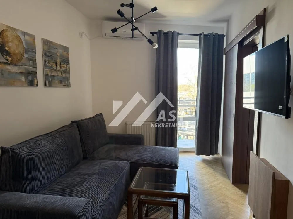 Rent, two bedroom apartment, 40m², Bulevar Oslobodjenja, Novi Sad Sve Podlokacije