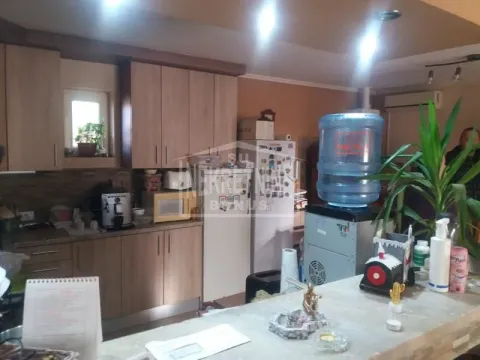 Prodaja, kuća, 126m², Železničko Naselje, Subotica - image 11