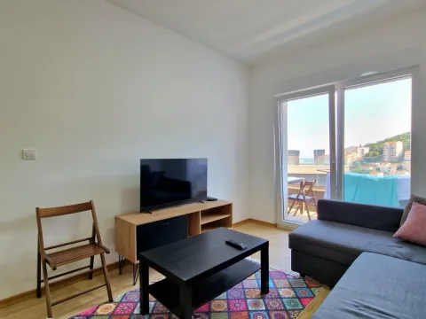 Izdavanje, jednosoban stan, 44m², Budva, Crna Gora - image 4