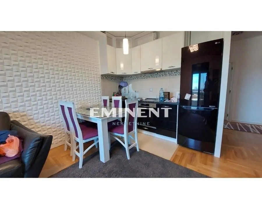 Izdavanje, stan, 56m², Čukarica, Beograd
