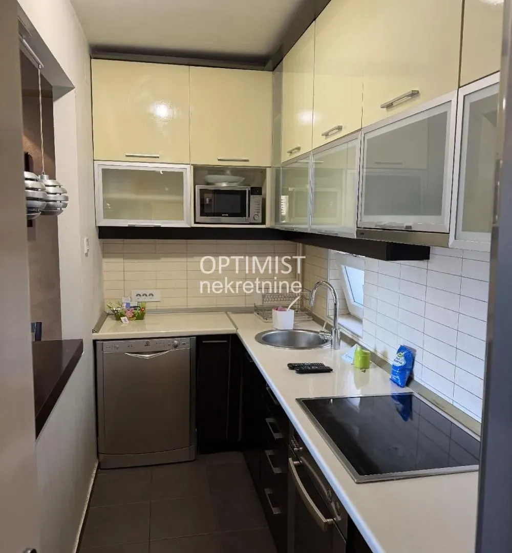 Sale, three bedroom apartment, 72m², Novi Beograd Blok 63, Novi Beograd Sve Podlokacije