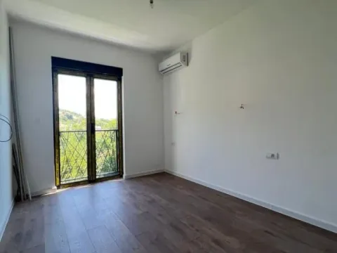 Prodaja, trosoban stan, 82m², Tivat, Crna Gora - image 5
