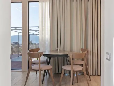 Prodaja, kuća, 172m², Tivat, Crna Gora - image 9