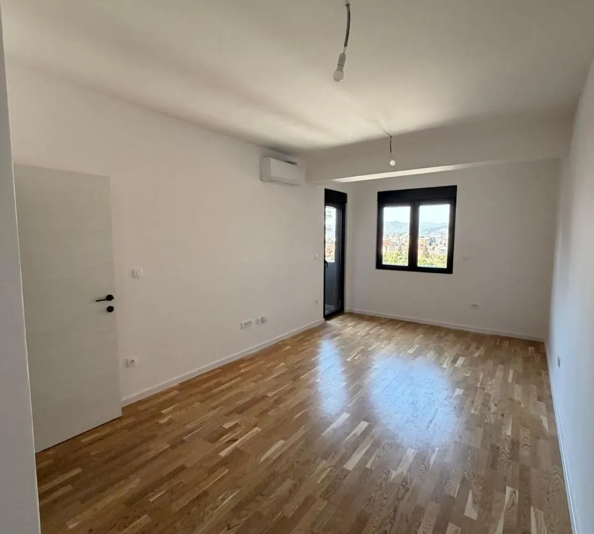 Rent, one bedroom apartment, 42m², Stari Aerodrom, Podgorica