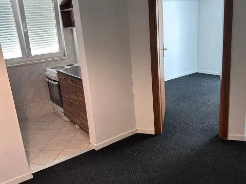 Izdavanje, stan, 39m², Stari Aerodrom, Podgorica - image 3