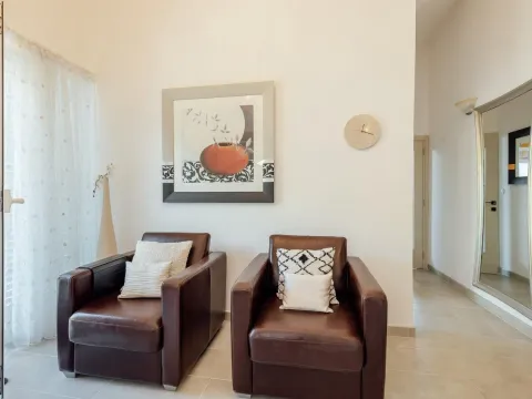 Sale, three bedroom apartment, 172m², Bunovići, Kotor - image 8