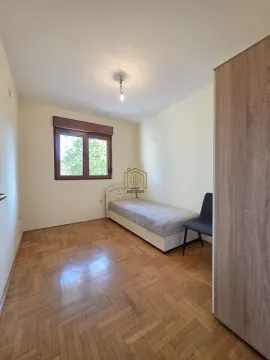 Prodaja, dvosoban stan, 64m², Stari Aerodrom, Podgorica - image 4