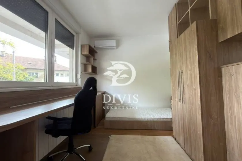 Rent, apartment, 85m², Zvezdara Sve Podlokacije, Beograd