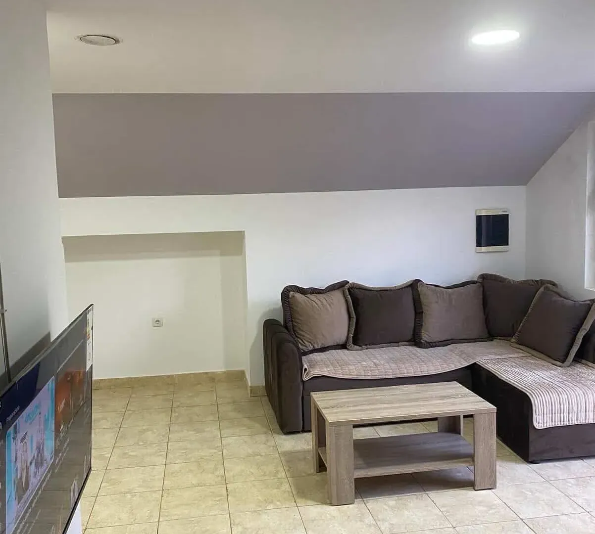 Rent, one bedroom apartment, 45m², Momišići, Podgorica