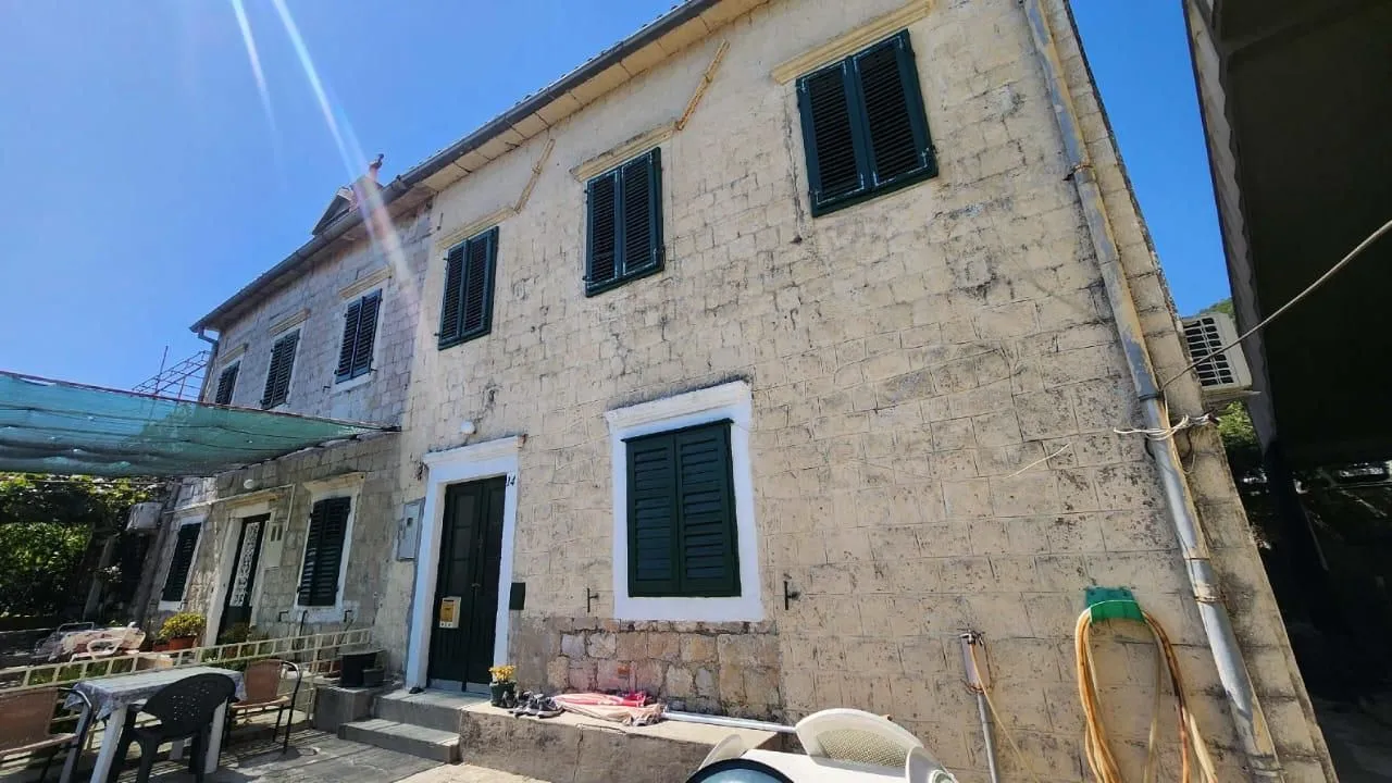 Prodaja, kuća, 126m², Igalo, Herceg Novi