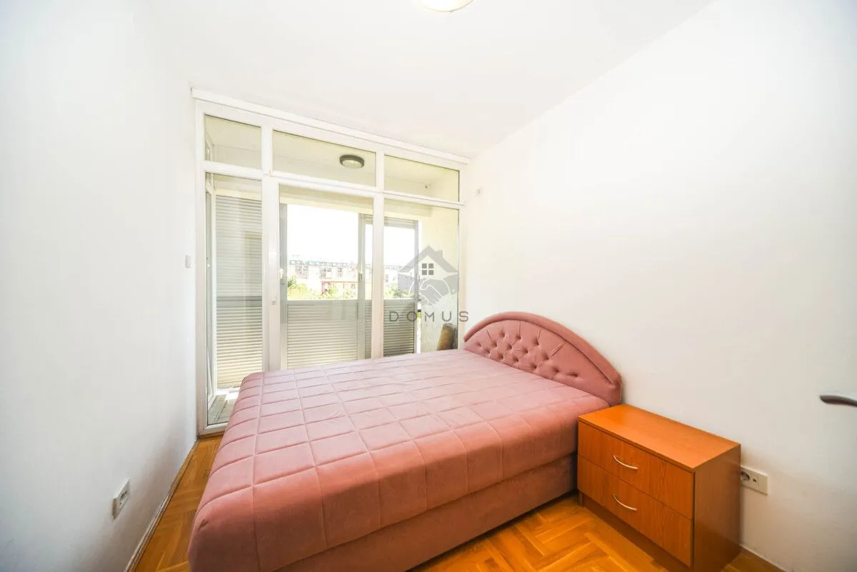 Izdavanje, jednosoban stan, 42m², City Kvart, Podgorica