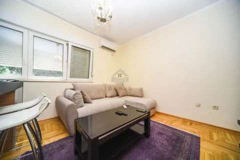 Izdavanje, dvosoban stan, 57m², Preko Morače, Podgorica - image 2