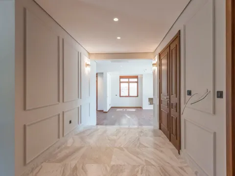 Prodaja, kuća, 492m², Mareza, Podgorica - image 8