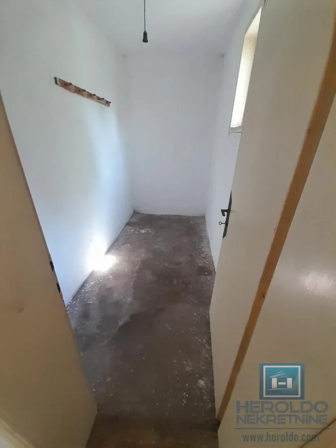 Prodaja, kuća, 200m², Glogovac, Jagodina