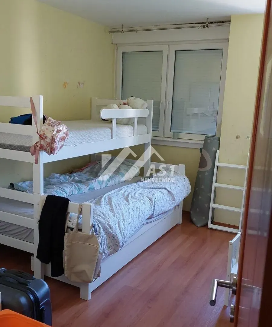 Izdavanje, trosoban stan, 70m², Liman 2, Novi Sad Sve Podlokacije