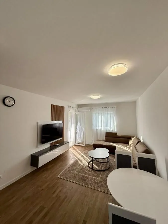 Rent, apartment, 47m², Stari Aerodrom, Podgorica