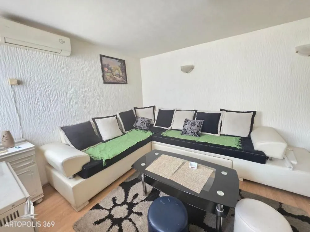 Izdavanje, jednosoban stan, 28m², Vračar Hram, Vračar Sve Podlokacije