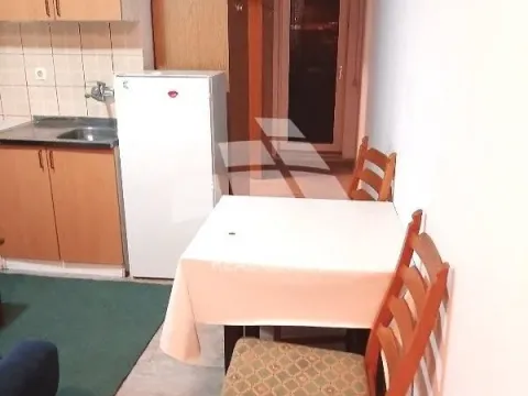 Izdavanje, jednosoban stan, 40m², Voždovac Sve Podlokacije, Beograd - image 2