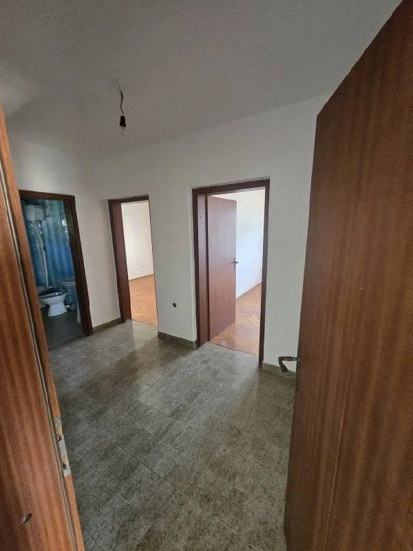 Sale, house, 272m², Šušanj, Bar