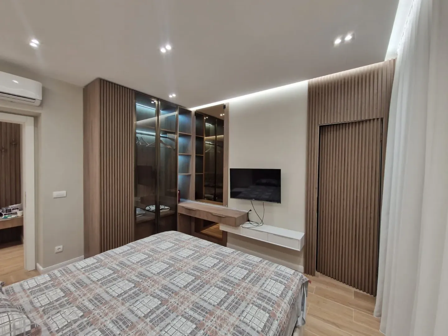 Rent, two bedroom apartment, 75m², Centar, Tivat