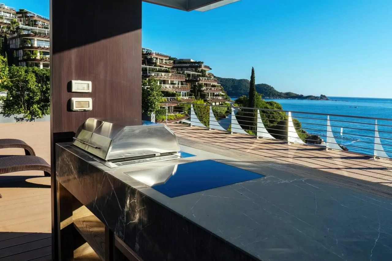 Sale, two bedroom apartment, 508m², Dukley Gardens, Budva