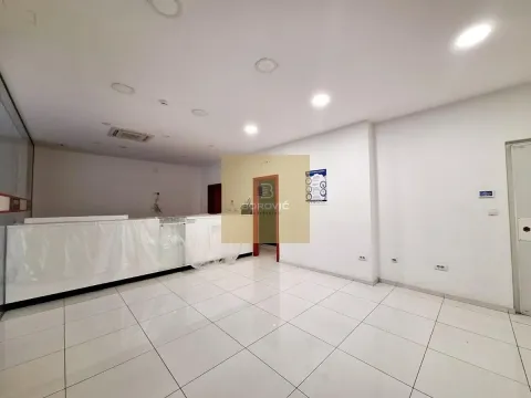 Izdavanje, poslovni prostor, 179m², Stari Grad, Beograd - image 11