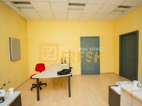 Prodaja, poslovni prostor, 533m², Centar, Podgorica - image 7