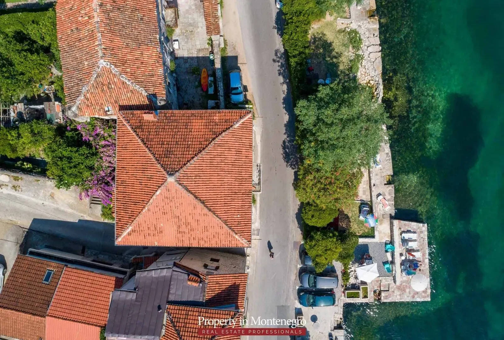 Prodaja, kuća, 321m², Prčanj, Kotor