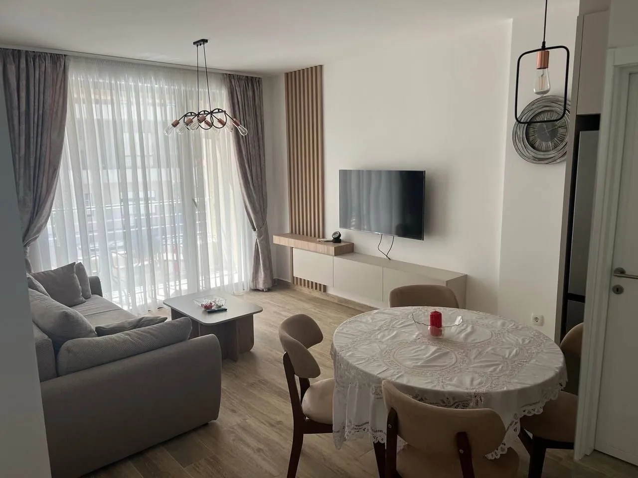 Rent, one bedroom apartment, 45m², Bečići, Budva