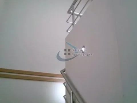 Sale, office space, 129m², Vračar Hram, Vračar Sve Podlokacije - image 2