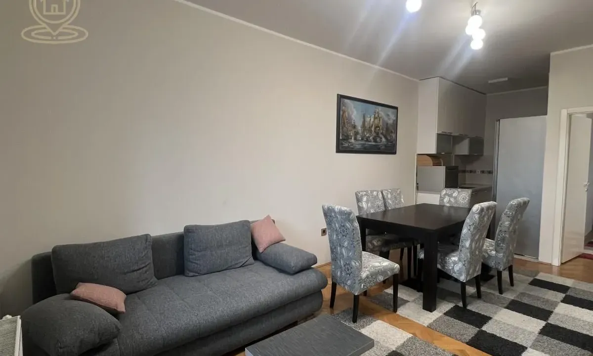 Izdavanje, dvosoban stan, 51m², Sajmište, Novi Sad