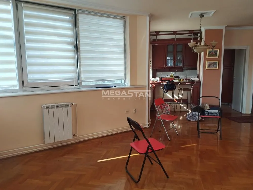 Rent, four bedroom apartment, 112m², Novi Beograd Blok 29, Novi Beograd Sve Podlokacije