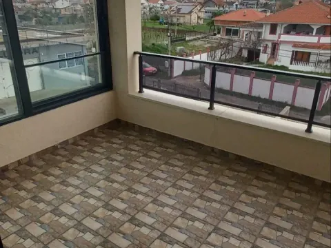 Izdavanje, kuća, 180m², Gornja Gorica, Podgorica - image 19