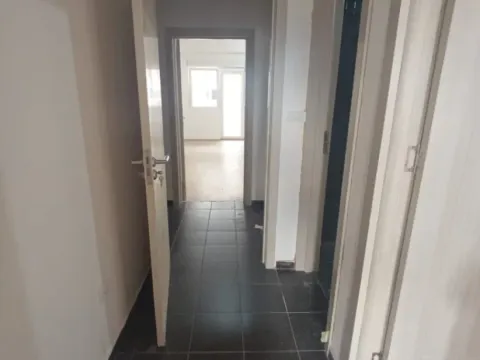 Prodaja, dvosoban stan, 82m², Ljubović, Podgorica - image 3