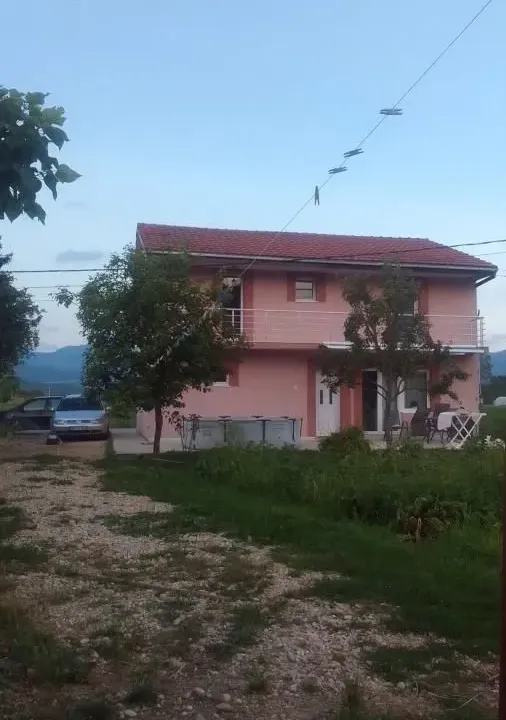 Sale, house, 140m², Miločani, Nikšić
