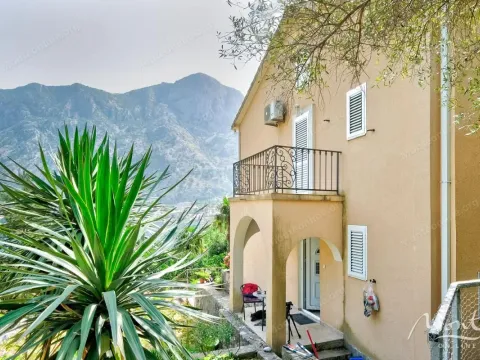 Sale, house, 174m², Muo, Kotor - image 42