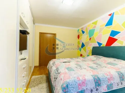 Prodaja, trosoban stan, 92m², Vidikovački venac, Rakovica - image 16