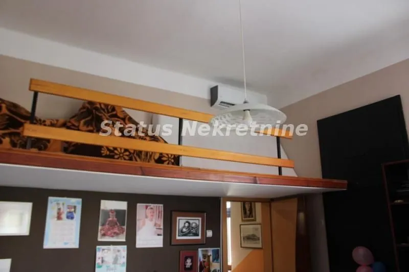 Prodaja, trosoban stan, 81m², Petrovaradin, Novi Sad