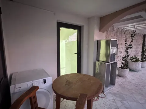 Rent, office space, 110m², Dumidran, Tivat - image 14