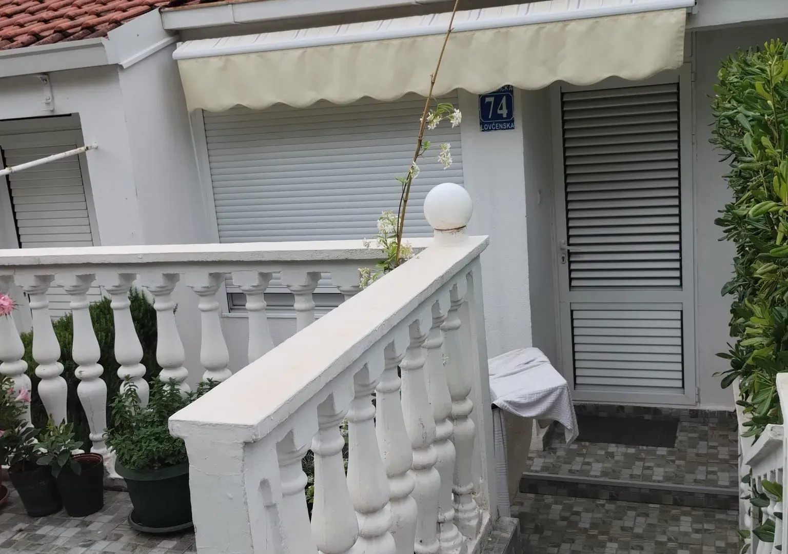 Prodaja, dvosoban stan, 47m², Krašići, Tivat