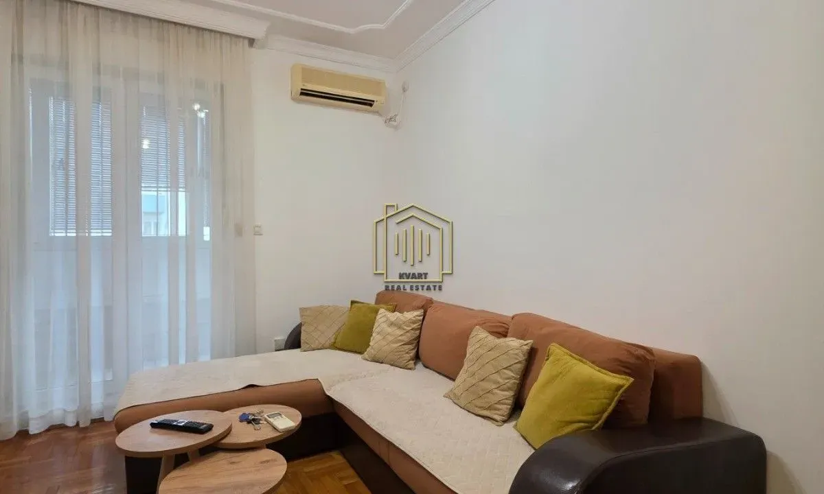 Izdavanje, jednosoban stan, 37m², Stari Aerodrom, Podgorica