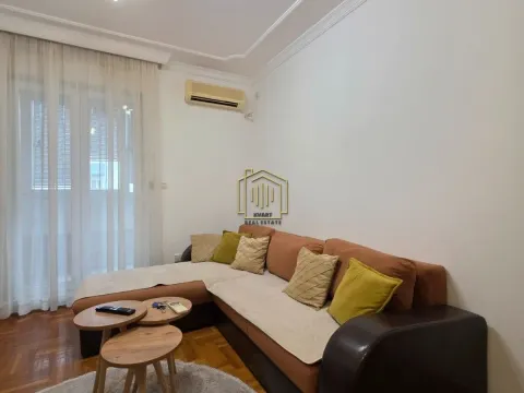 Izdavanje, jednosoban stan, 37m², Stari Aerodrom, Podgorica - image 1